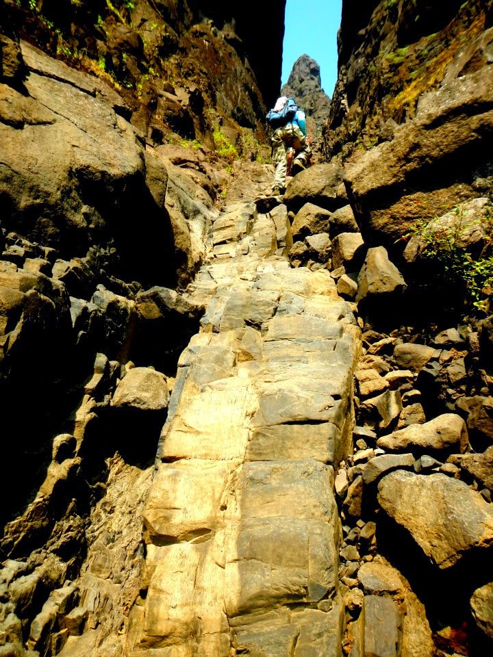 trek-to-harishchandragad-via-nalichi-vaat